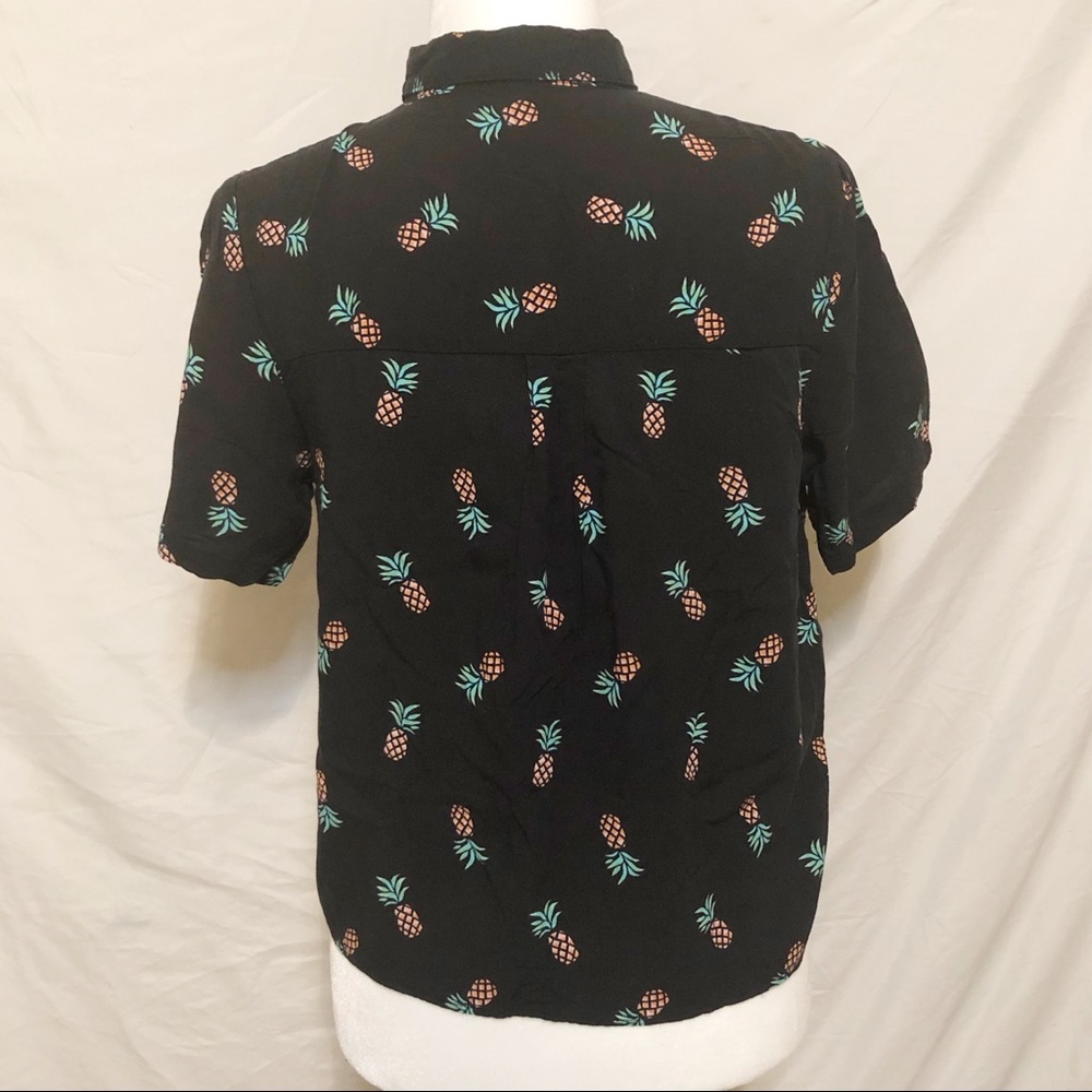 ❌SOLD❌Love Notes Pineapple Button Down - Picture 2 of 4